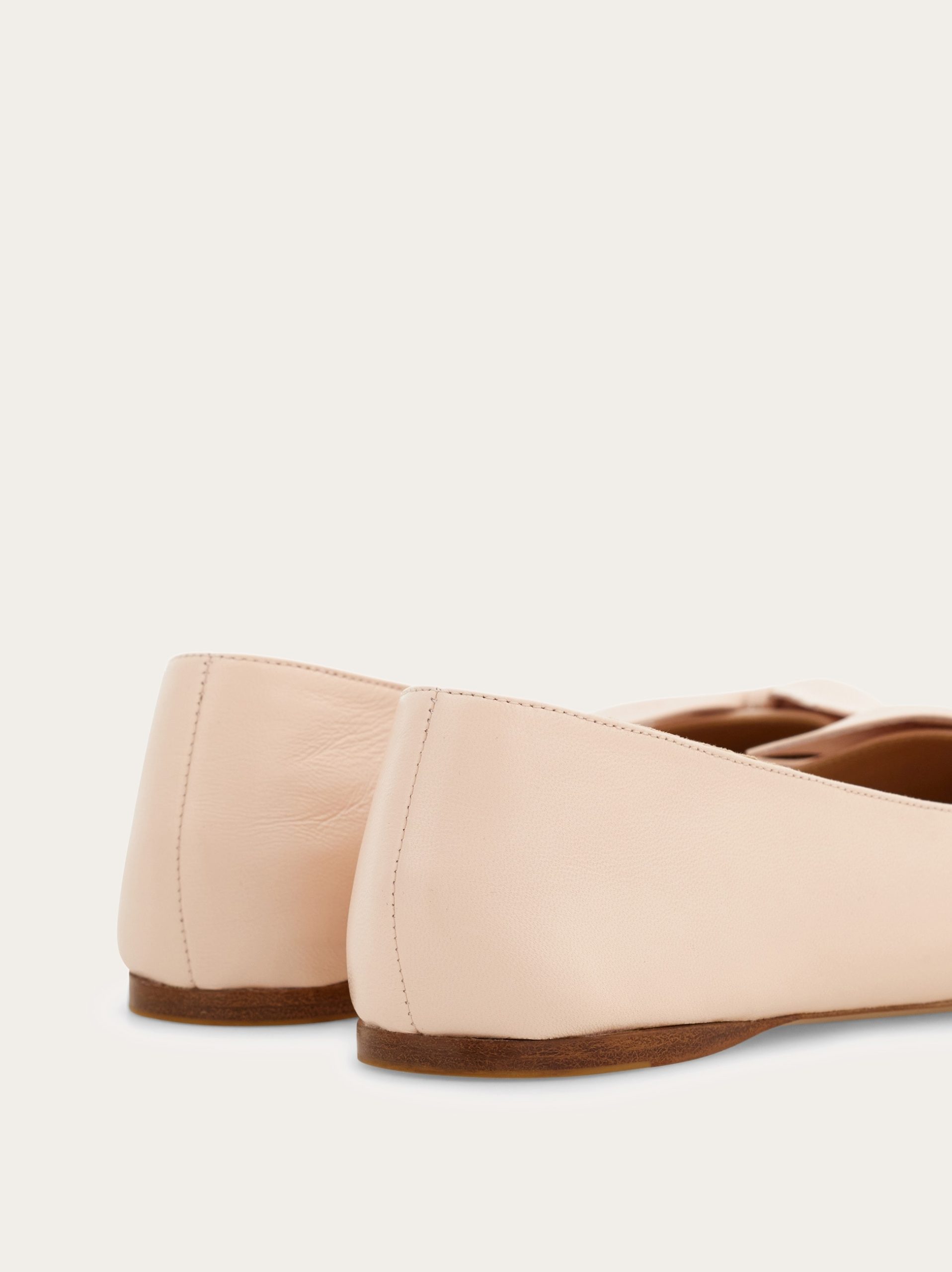 Ferragamo Soft bow ballet flat - Image 5